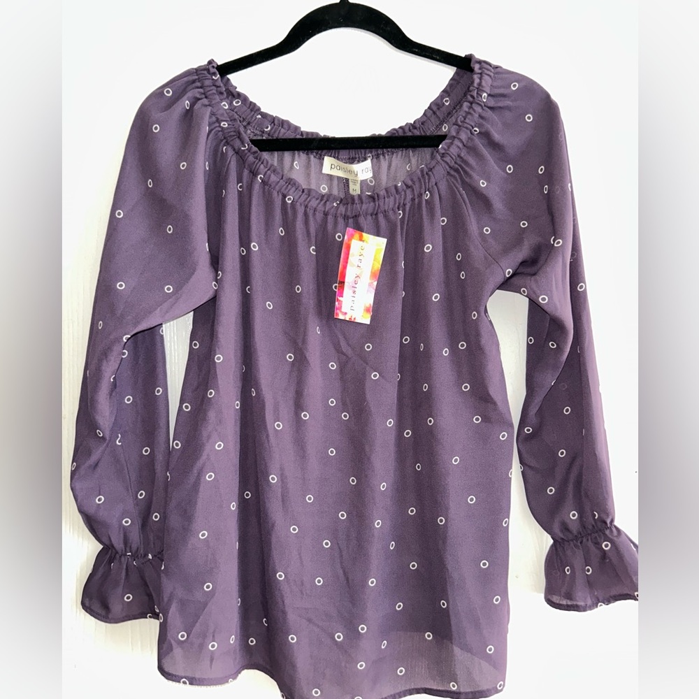 NWT women’s blouse- paisley Raye size M